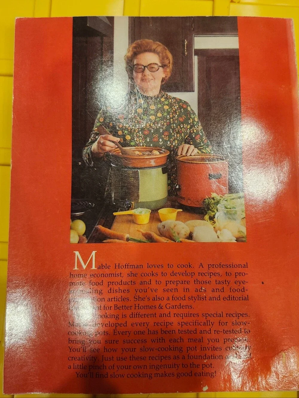 Vintage 1975 Crockery Cookery Cookbook by Mable Hoffman. 262 Tested Recipes.